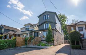 Дом в городе на Джордж-стрит, Торонто, Онтарио,  Канада за C$2 092 000