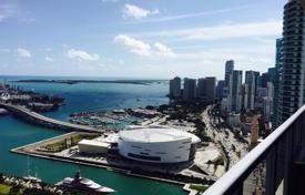 Дизайнерская трехкомнатная квартира с видом на океан в центре Майами, Флорида, США за $799 000