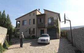 Дом в городе в Сабуртало, Тбилиси (город), Тбилиси,  Грузия за $280 000