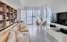 Квартира на Квинс Квей Восток, Олд Торонто, Торонто,  Онтарио,   Канада за C$983 000