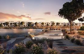Большая резиденция с бассейнами, парками и магазинами, Абу-Даби, ОАЭ за От $147 000
