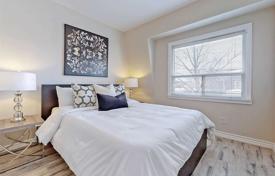 Дом в городе в Олд Торонто, Торонто, Онтарио,  Канада за C$1 846 000