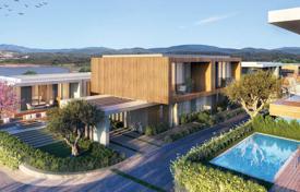 Новый жилой комплекс таунхаусов с частным пляжем в Бодруме, Мугла, Турция за От $789 000