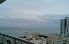 Меблированная квартира с видом на океан в резиденции на первой линии от пляжа, Майами-Бич, Майами, США за $1 119 000