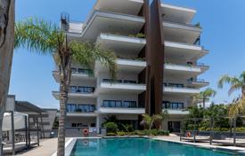 Новая резиденция с бассейнами, садами и зонами отдыха в 750 метрах от пляжа, Гермасогейя, Кипр за От 630 000 €