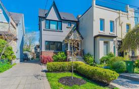 Дом в городе в Олд Торонто, Торонто, Онтарио,  Канада за C$1 665 000