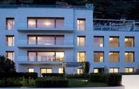 Квартира на озере Комо, Италия за 38 400 € в неделю