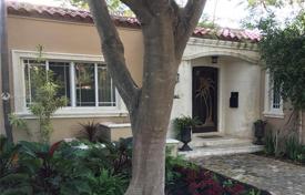 Средиземноморский коттедж с патио и террасой, Майами-Бич, США за $1 495 000