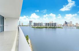 Стильные апартаменты с видом на океан в резиденции на первой линии от пляжа, Авентура, Флорида, США за $1 370 000