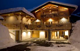 Трехэтажное шале с личным бассейном на курорте Межев, Альпы, Франция за 5 000 € в неделю