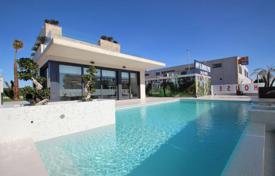 Новая вилла с бассейном и садом в Сан-Мигель‑де-Салинасе, Аликате, Испания за 910 000 €