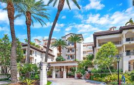 Комфортабельные апартаменты с видом на океан в резиденции на первой линии от пляжа, Фишер-Айленд, Флорида, США за $1 990 000