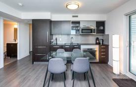 Квартира в Янг-стрит, Торонто, Онтарио,  Канада за C$962 000