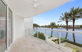 Стильные апартаменты с видом на океан в резиденции на первой линии от пляжа, Авентура, Флорида, США за $1 350 000