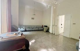 Светлая шестикомнатная квартира во Флоренции, Тоскана, Италия за 1 100 000 €