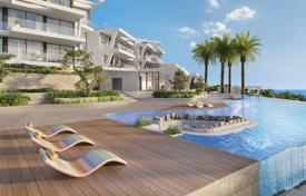 Четырёхкомнатная квартира в комплексе с бассейном и теннисным кортом, Золотая Миля, Марбелья, Испания за 1 573 000 €