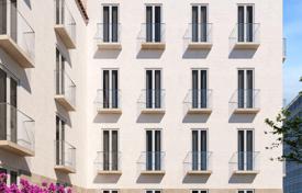 Четырехкомнатная квартира под аренду в историческом здании, Лиссабон, Португалия за 680 000 €