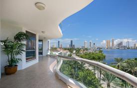 Комфортабельные апартаменты с видом на океан в резиденции на первой линии от пляжа, Авентура, Флорида, США за $1 900 000