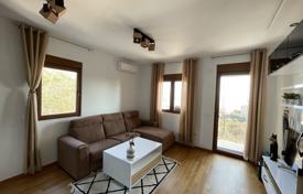 Современная двухкомнатная квартира с видом на море, Бечичи, Будва, Черногория. Цена по запросу