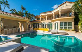 Роскошная вилла с бассейном, джакузи, зоной отдыха и террасой, Майами-Бич, США за 6 285 000 €