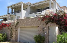 Четырехэтажный дом с бассейном в 120 м от моря, Краниди, Пелопоннес, Греция за 685 000 €