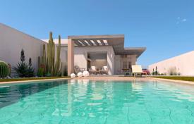 Одноэтажная вилла на две семьи с бассейном, Сан-Хавьер, Испания за $471 000
