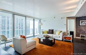 Меблированная четырехкомнатная квартира с видом на океан в Майами, Флорида, США за $1 090 000