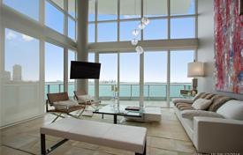 Трехуровневые апартаменты с потрясающим видом на океан в центре Майами, Флорида, США за 1 986 000 €