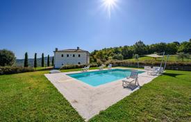 Просторная вилла с бассейном и садом, Монтепульчано, Италия за 1 900 000 €