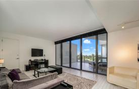 Меблированные апартаменты с видом на океан в резиденции на первой линии от пляжа, Майами-Бич, Майами, США за $1 200 000