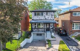 Дом в городе на Портленд-стрит, Торонто, Онтарио,  Канада за C$1 262 000