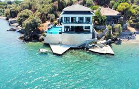 Элитная вилла с собственным пляжем и панорамным видом на море, Фетхие, Турция за $15 200 в неделю