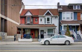 Таунхаус на улице Дафферин, Торонто, Онтарио,  Канада за C$1 216 000