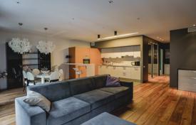 Предлагаем на продажу красивую 3-х комнатную квартиру в центре Риги за 395 000 €