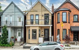 Дом в городе в Олд Торонто, Торонто, Онтарио,  Канада за C$2 321 000
