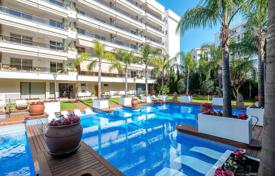 Изысканные квартиры в апарт-отеле на первой линии от пляжа Фенальс, Льорет‑де-Мар, Коста-Брава, Испания за От $313 000