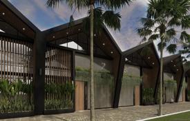 Меблированные виллы, таунхаусы и апартаменты в 300 метрах от пляжа, Берава, Бали, Индонезия за От $162 000