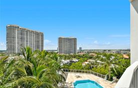 Комфортабельные апартаменты с видом на океан в резиденции на первой линии от пляжа, Авентура, Флорида, США за $925 000