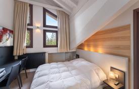 Квартира в Куршевеле, Савойя, Овернь — Рона — Альпы,  Франция за 2 500 000 €