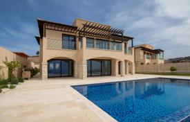 Новая вилла с садом, бассейном и парковкой, рядом с пляжем, Пафос, Кипр за 2 694 000 €