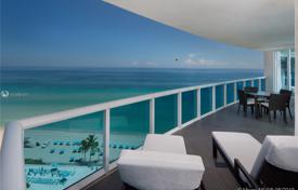 Комфортабельные апартаменты с видом на океан в резиденции на первой линии от пляжа, Холливуд, Флорида, США за $2 250 000