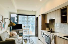 Квартира на Батерст-стрит, Торонто, Онтарио,  Канада за C$743 000