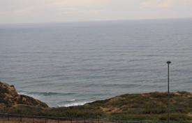 Дуплекс-апартаменты с панорамным видом на море, на первой линии от побережья, Нетания, Израиль за $915 000