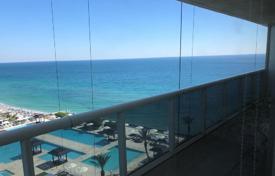 Трёхкомнатная квартира с видом на океан в резиденции на первой линии от пляжа, Халландейл Бич, Флорида, США за $735 000