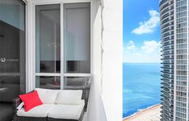 Современная квартира с видом на океан в резиденции на первой линии от пляжа, Санни Айлс Бич, Флорида, США за $875 000