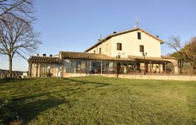 Отремонтированное историческое поместье с рестораном и садом, Кальви-дель-Умбрия, Италия за 2 250 000 €
