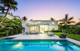 Классическая вилла с частным садом, бассейном, гаражом и террасой, Майами-Бич, США за 1 645 000 €