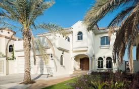 Красивая вилла с бассейном и выходом на пляж, Пальма Джумейра, Дубай, ОАЭ за 6 800 € в неделю