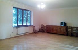 Дом в городе в Сабуртало, Тбилиси (город), Тбилиси,  Грузия за $350 000