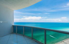 Комфортабельные апартаменты с видом на океан в резиденции на первой линии от пляжа, Санни Айлс Бич, Флорида, США за $995 000